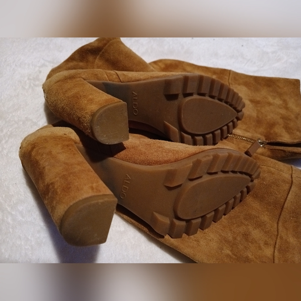 ALDO suede over the knee boots - Picture 4 of 10